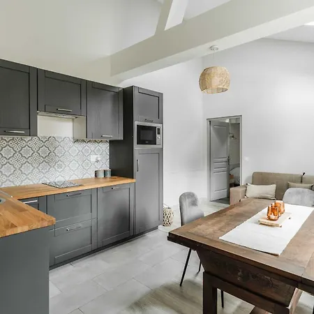Townhouse With Garden 100m From Place Morny Дом отдыха